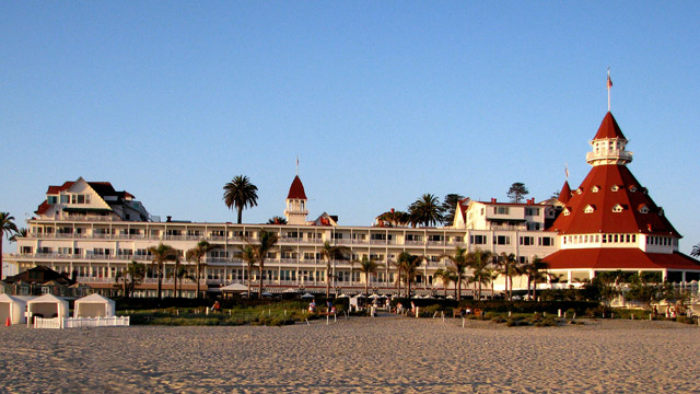 Hasil gambar untuk Hotel Del Coronado ghost