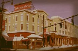 Yankee Pedlar Haunted Inn