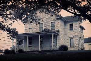 Haunted 1858 Garnett House Hotel