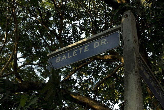 Balete Drive - White Lady Ghost - Philippines 