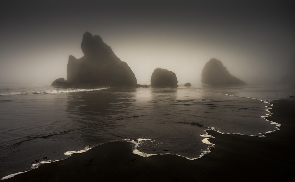 creepy-beach