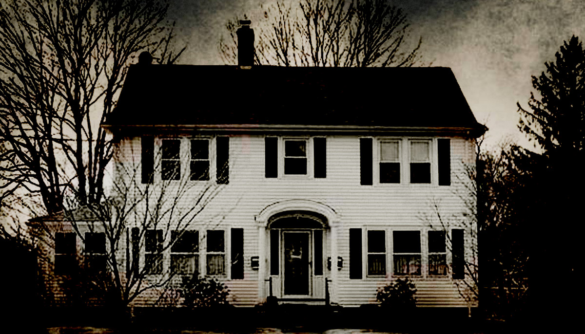 The Snedeker House - The Haunting in Connecticut