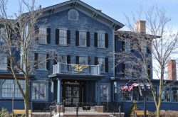 Sherwood Inn