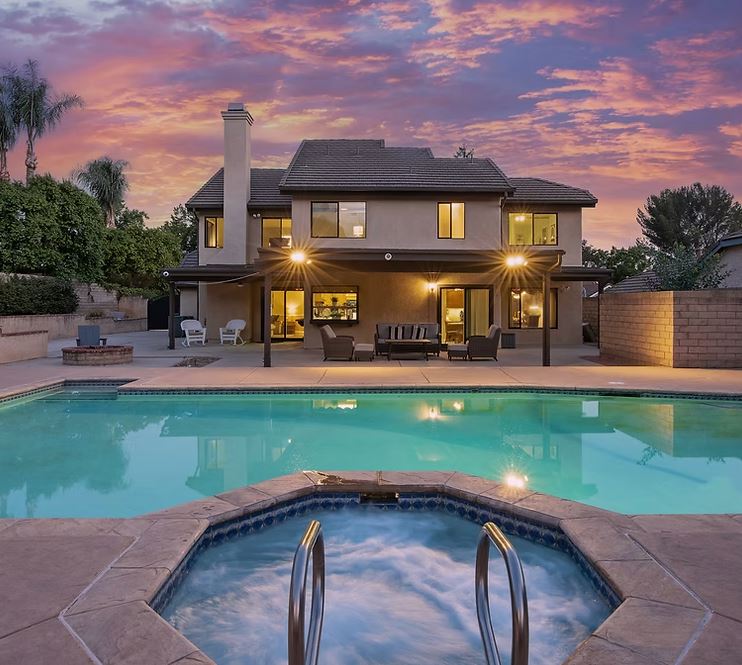 Airbnb’s Most Haunted Stay Yet: The Poltergeist House Awaits